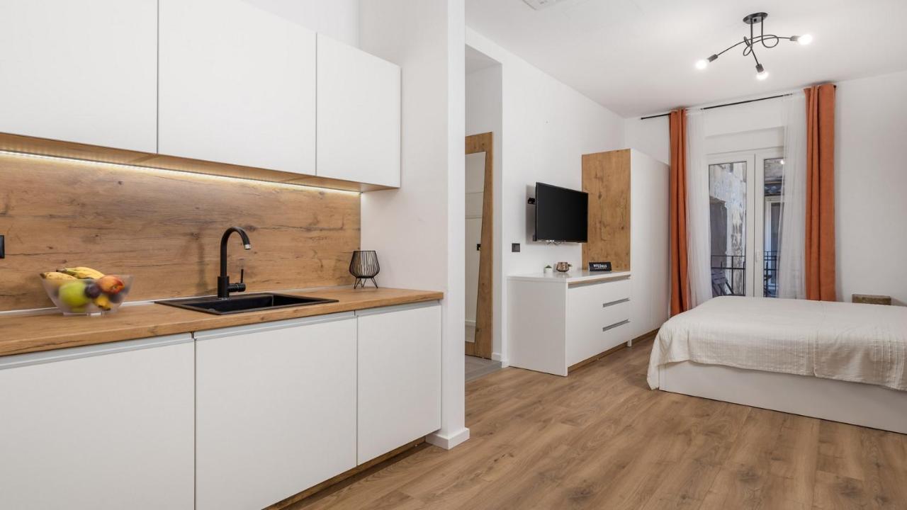 Bristol Apartment *