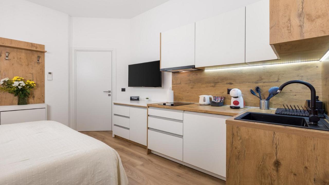 Bristol Apartment *